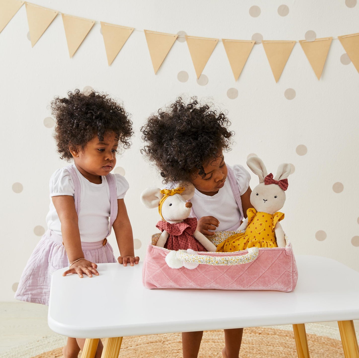 Jiggle & Giggle - Toy Carry Cot